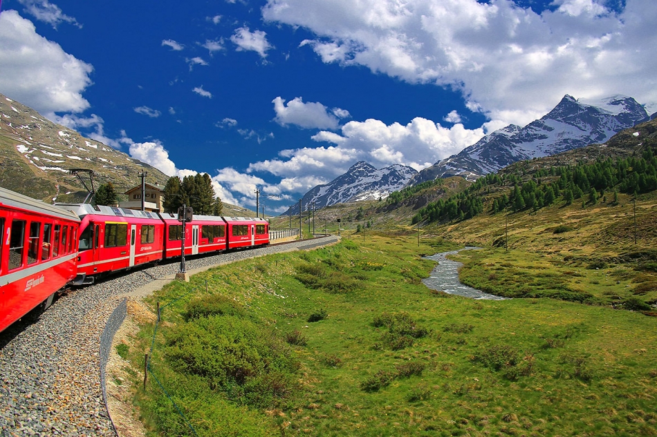 BERNINA EXPRESS